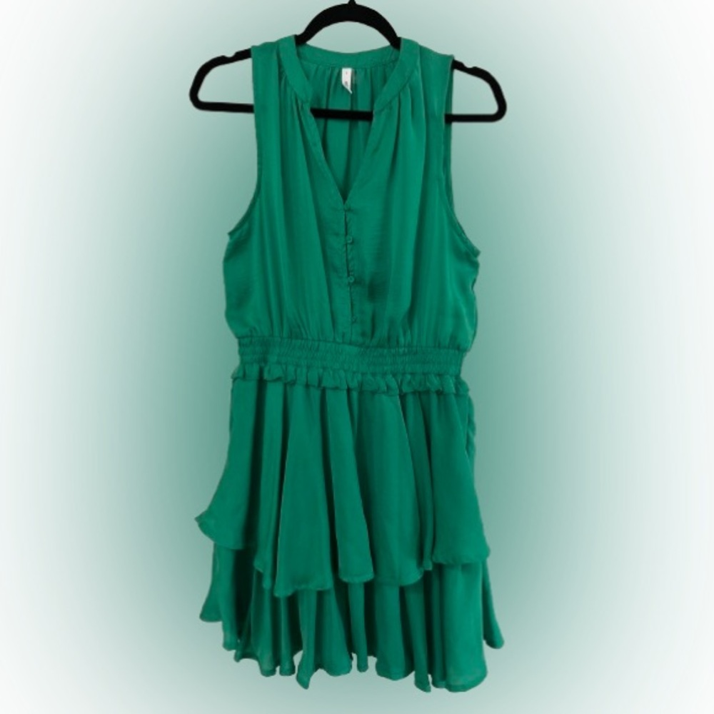 Green smocked waist sleeveless Dress by Glam Sz L Flowy Spring Summer